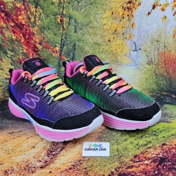 Skechers Other - Skechers Luminators Sneakers
